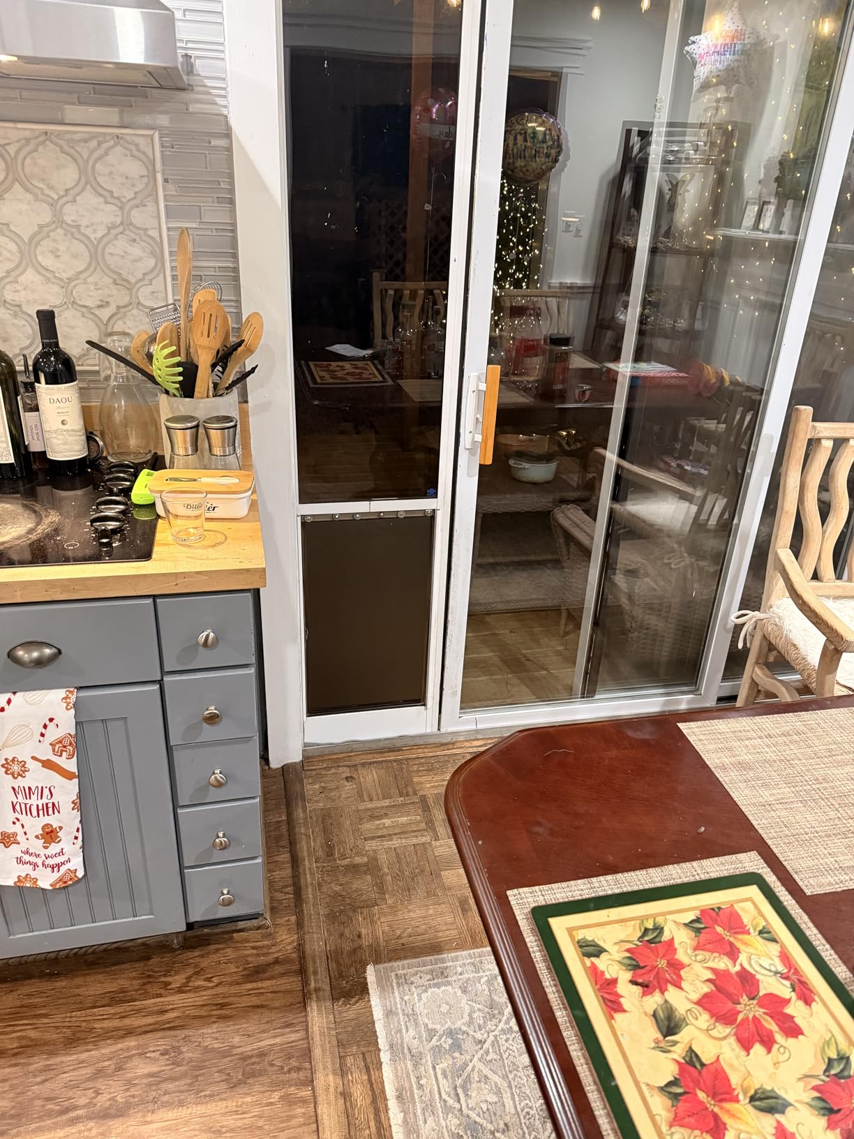 PetSafe Sliding Glass Pet Door, 1 Piece, Large Dogs to 100 lbs, White customer photo 1