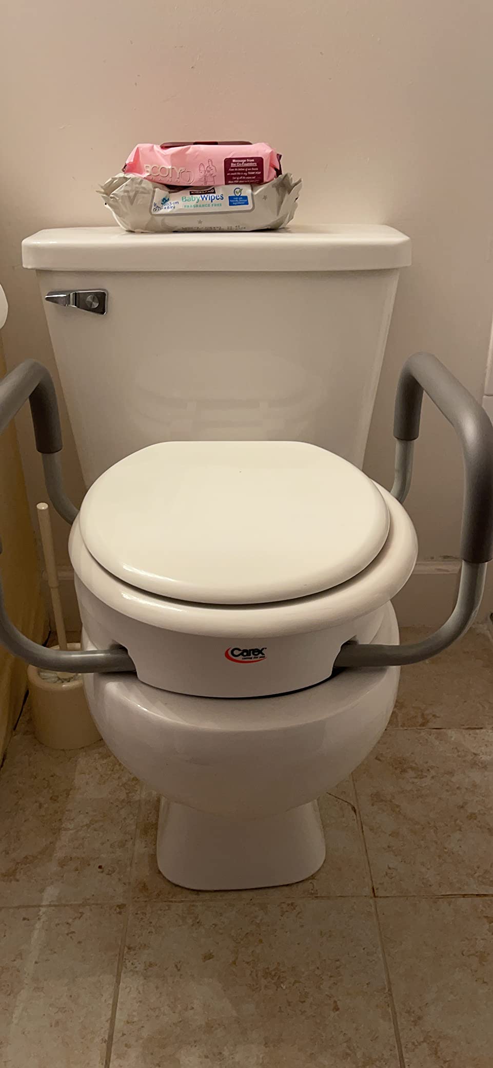 Carex 3.5 Inch Raised Toilet Seat with Arms, Round Toilet Seat Riser, 300 lbs Capacity, Elevating and Raising Seat for Elderly and Handicap, Universal, Slip-Resistant with Padded Handles, White customer photo 2