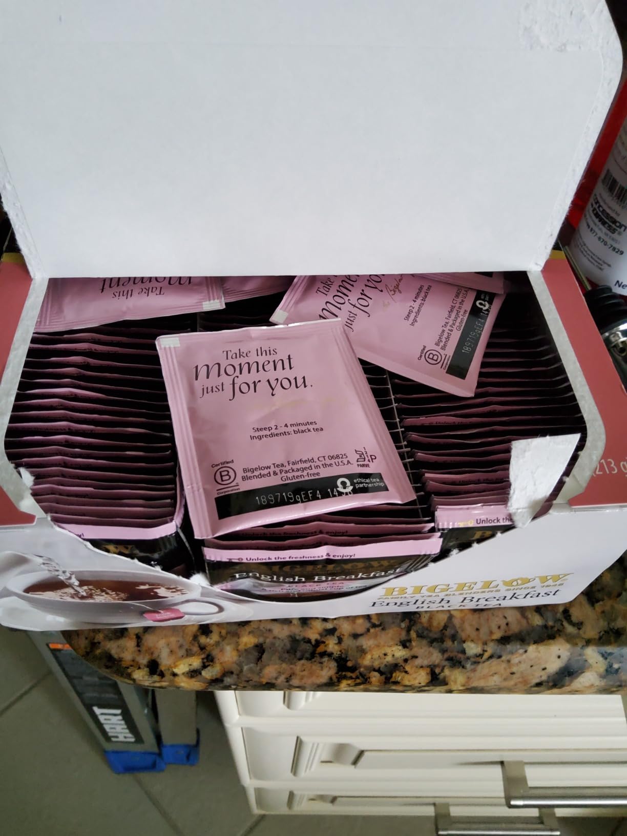 Bigelow Tea English Breakfast Black Tea, 100 Count customer photo 1