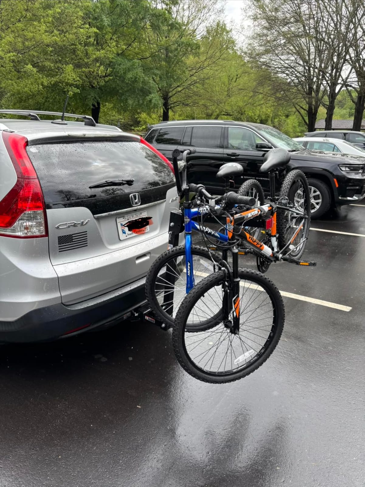 MaxxHaul Hitch Mount 4 Bike Rack 150 lb Capacity Heavy-Duty Swing Down Design Fits Cars Trucks SUVs and Minivans with Safety Reflector Easy Install (70210) customer photo 1
