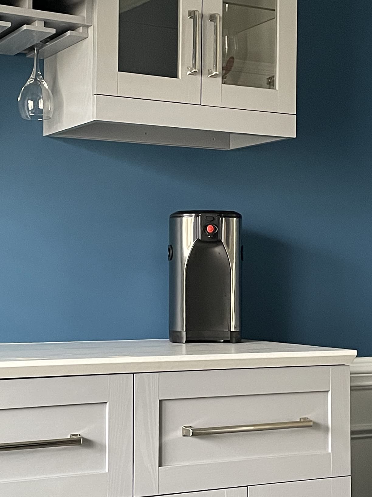 Boxxle Box Wine Dispenser 3L Stainless Steel - Keeps Wine Fresh for 6 Weeks customer photo 2