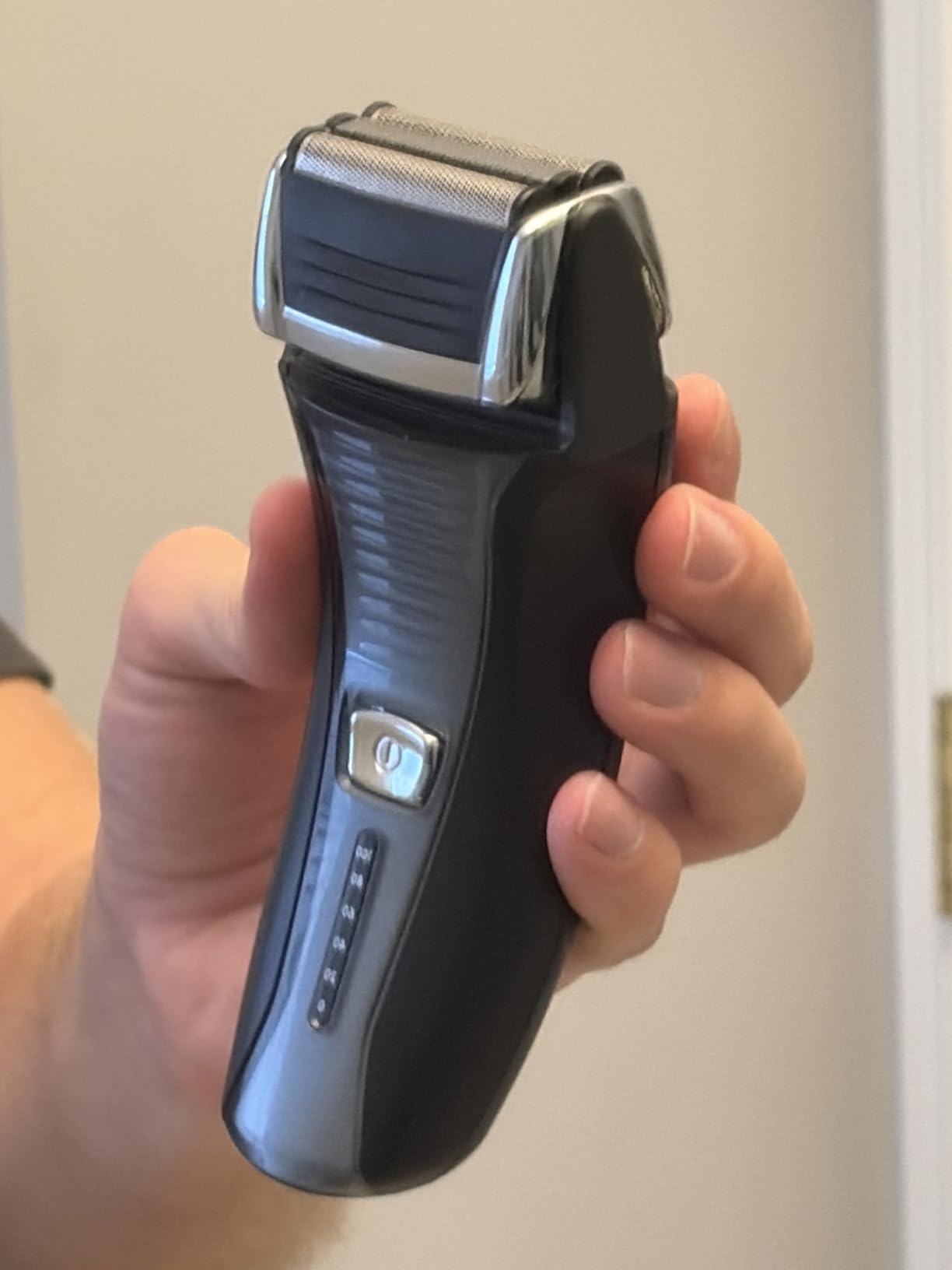 Remington F5 Power Series Foil Shaver for Men, Cordless Rechargeable Razor | Close, Comfortable Shave Every Time, Pivot & FlexFoil Technology, Pop-Up Trimmer for Detailing, Lightweight Handheld Design customer photo 2
