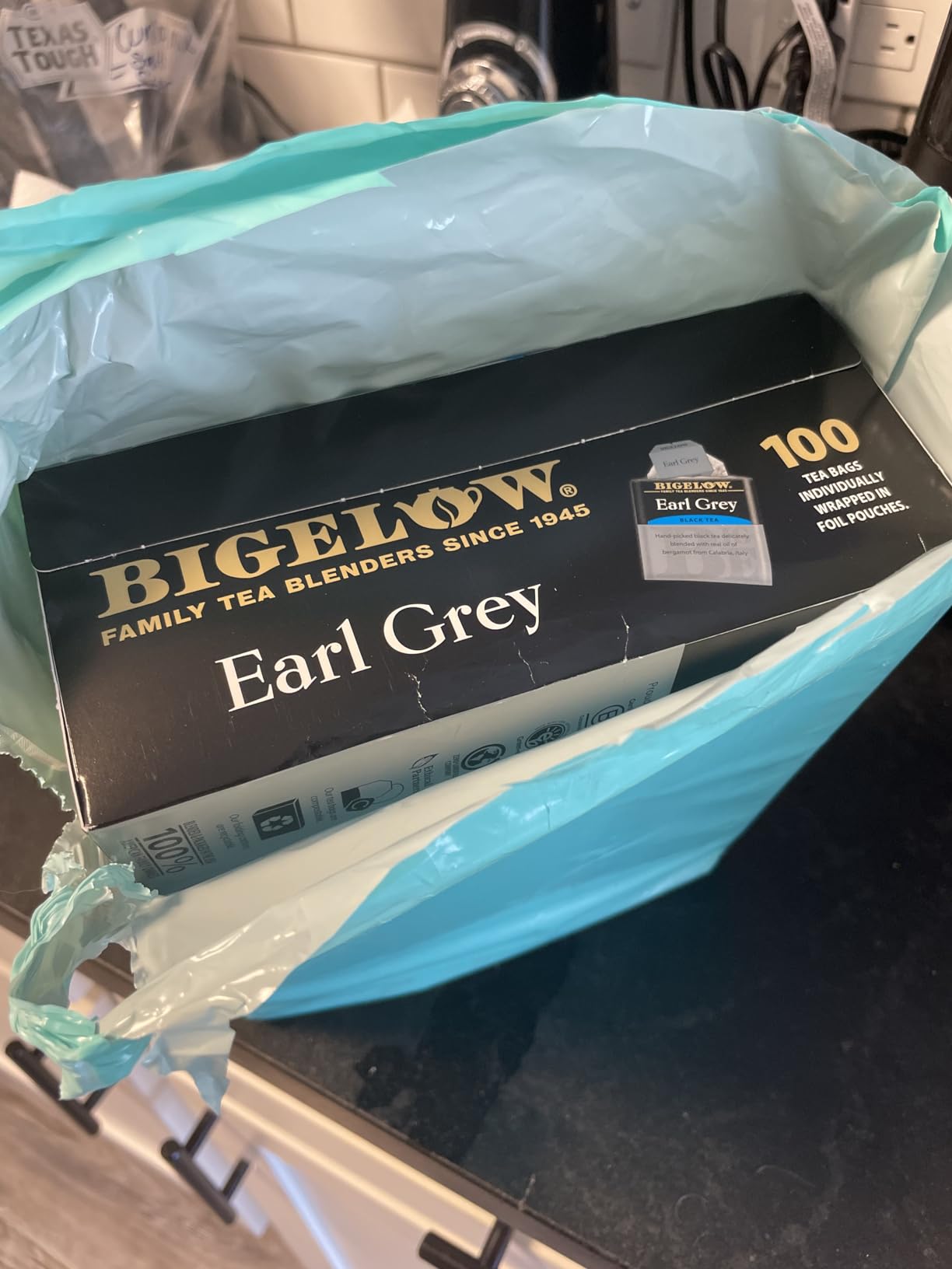 Bigelow Tea Earl Grey Black Tea, 100 Count (Pack of 1) customer photo 1