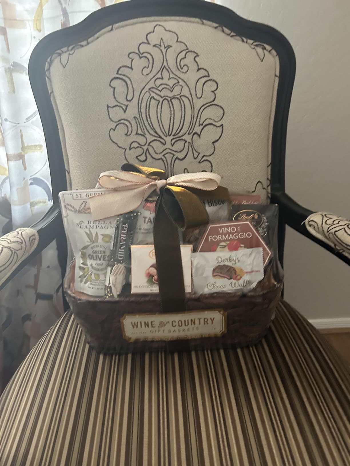 Wine Country Gift Baskets The Bon Appetit Gourmet Gift Basket - Gift for Families, College Students, Appreciation, Thank You, Congratulations customer photo 2