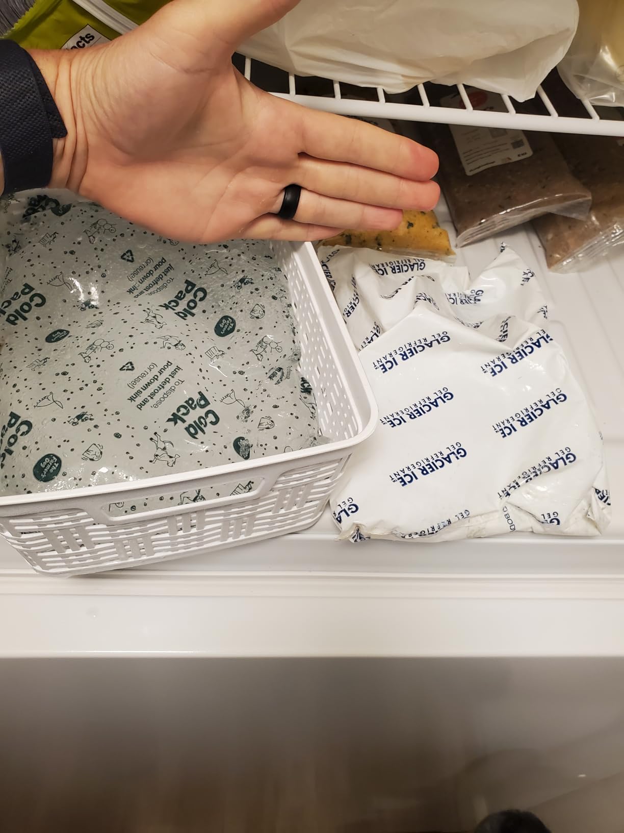 Coleman Xtreme Rolling Cooler with Wheels, Extra-Walled Insulation Keeps Ice up to 5 Days customer photo 2