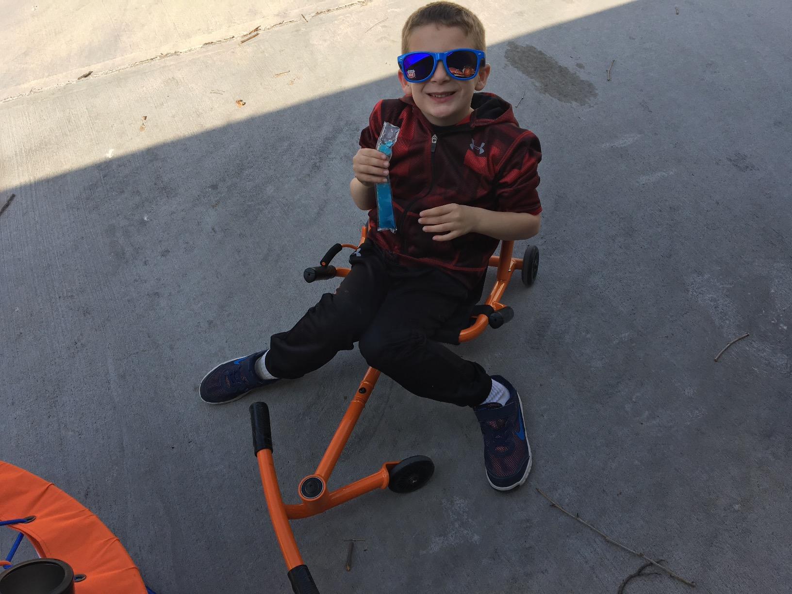 EzyRoller Classic Ride On Toy for Kids, Ages 3-12, Up to 154 lbs customer photo 2
