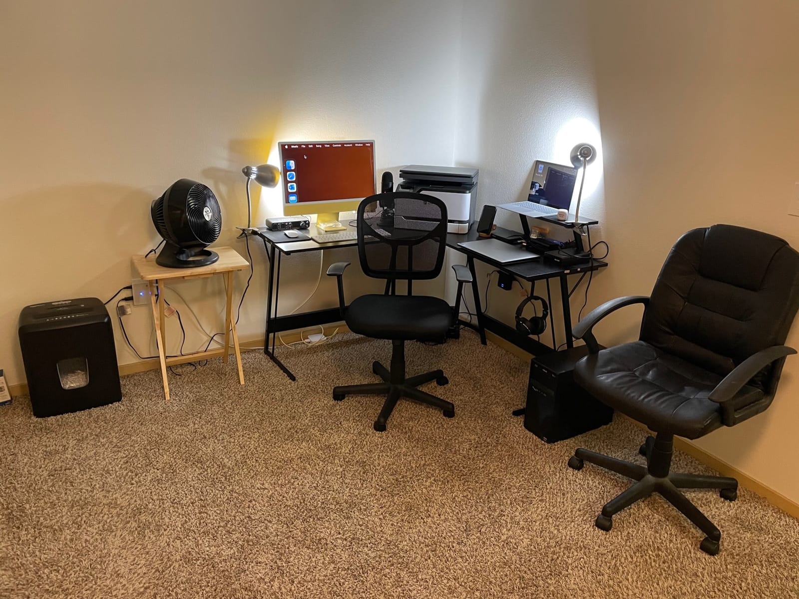 Amazon Basics Breathable Mesh Mid-Back Office Desk Chair with Armrests, Lumbar Support, 360-Degree Swivel, Adjustable-Height, Black customer photo 2