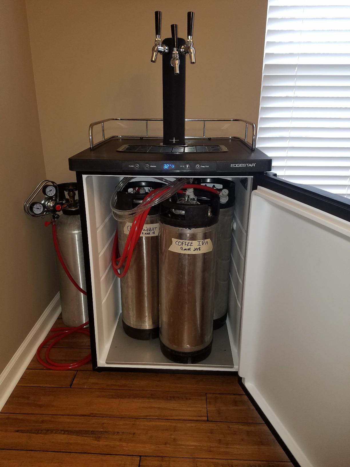 EdgeStar KC3000SS Full Size Kegerator with Digital Display - Black and Stainless Steel customer photo 2