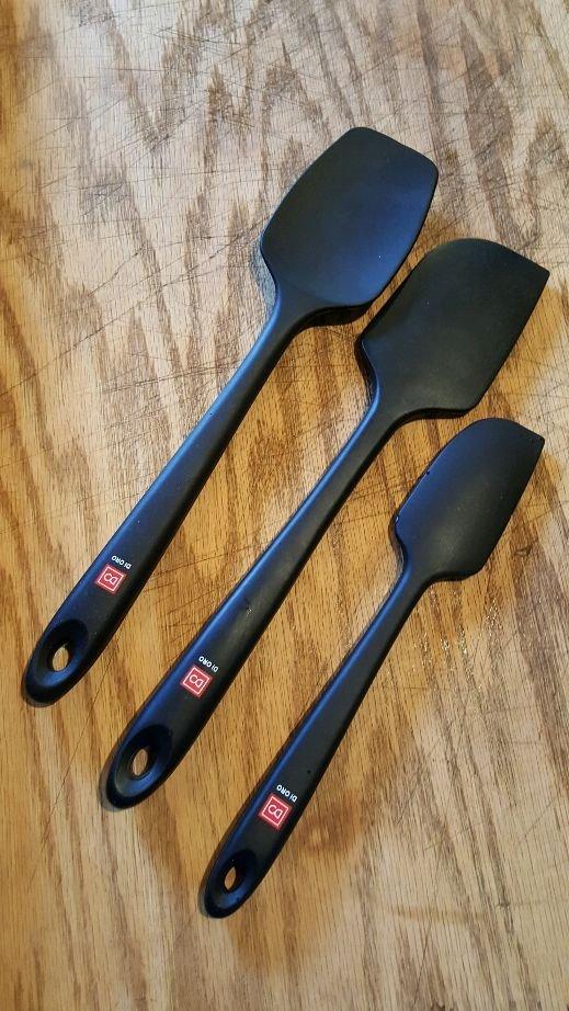 DI ORO Silicone Spatula Set - 600F Heat Resistant, 3-Pc Black | Rubber scraper won't scratch nonstick pans; For baking, cooking, mixing, and frosting; BPA-free and dishwasher safe customer photo 2