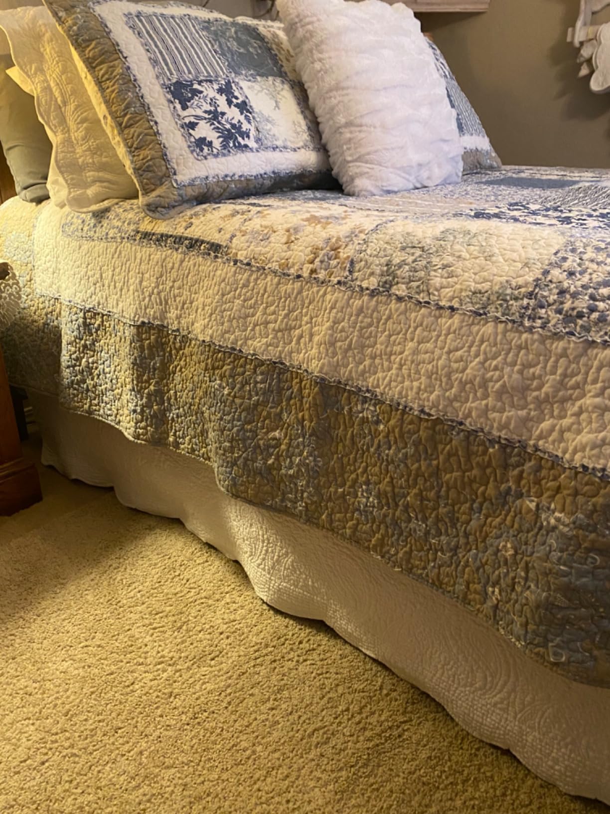 Greenland Home Paisley Quilted 100% Cotton Bed Skirt, White, Queen customer photo 1