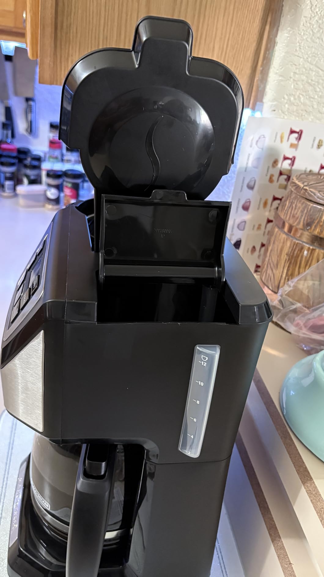 BLACK+DECKER 12-Cup Grind and Brew Coffee Maker customer photo 2