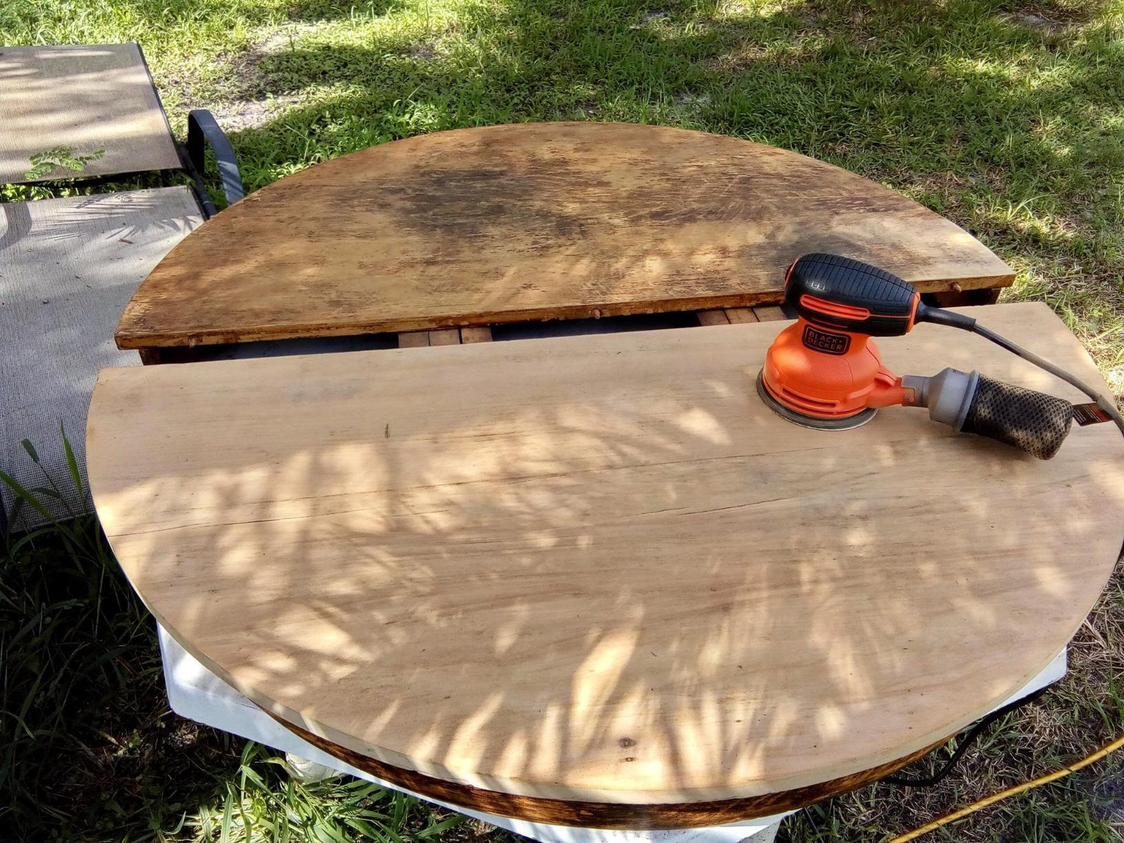 BLACK+DECKER Orbital Sander, 5 Inch, 2.0 Amp, 12000 OPM, Corded (BDERO100) customer photo 1