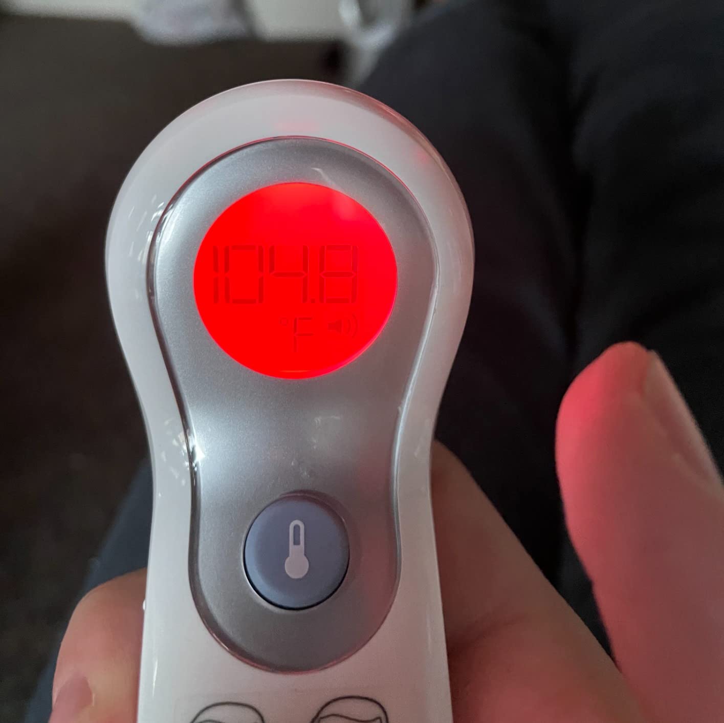 Braun Digital No-Touch Forehead Thermometer, 6.4 Ounce, White | Touchless Thermometer for Adults, Babies, Toddlers & Kids, Color-Coded Fever Guidance, Fast, Reliable, and Accurate Results customer photo 1
