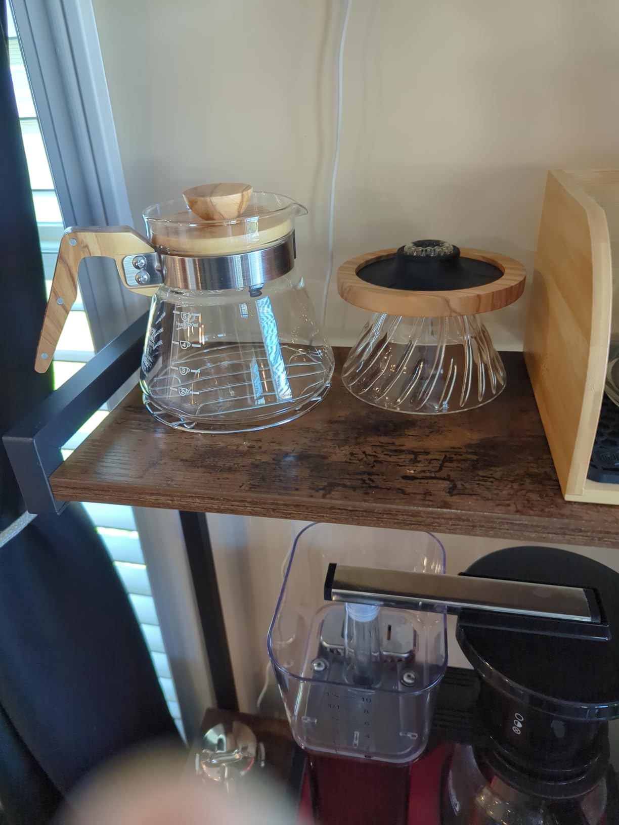 Hario V60 Olive Wood Coffee Server, 600ml customer photo 1