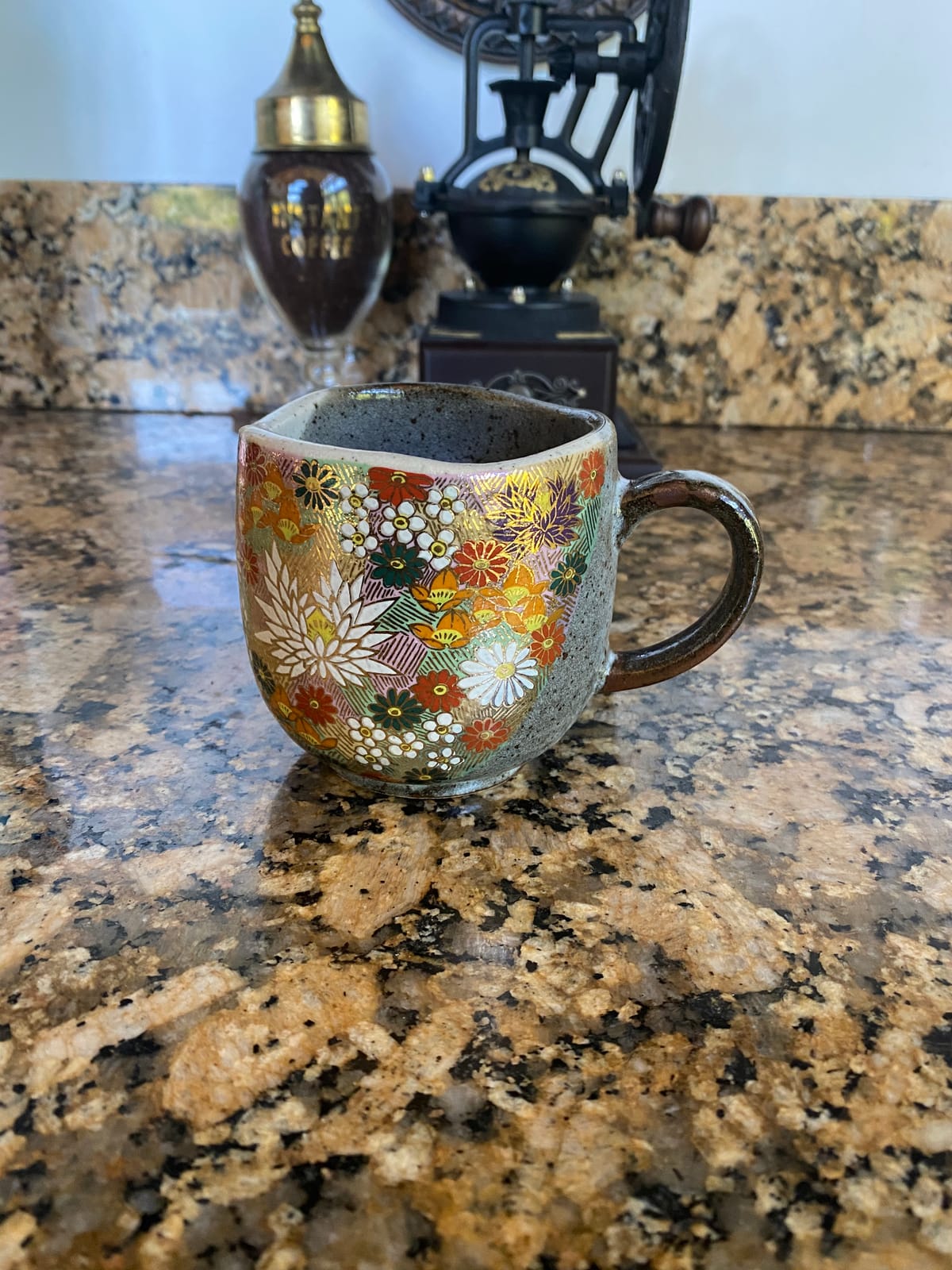 Kutani Porcelain Yaki(ware) Coffee Mug Gold Flower (Standard version) customer photo 2