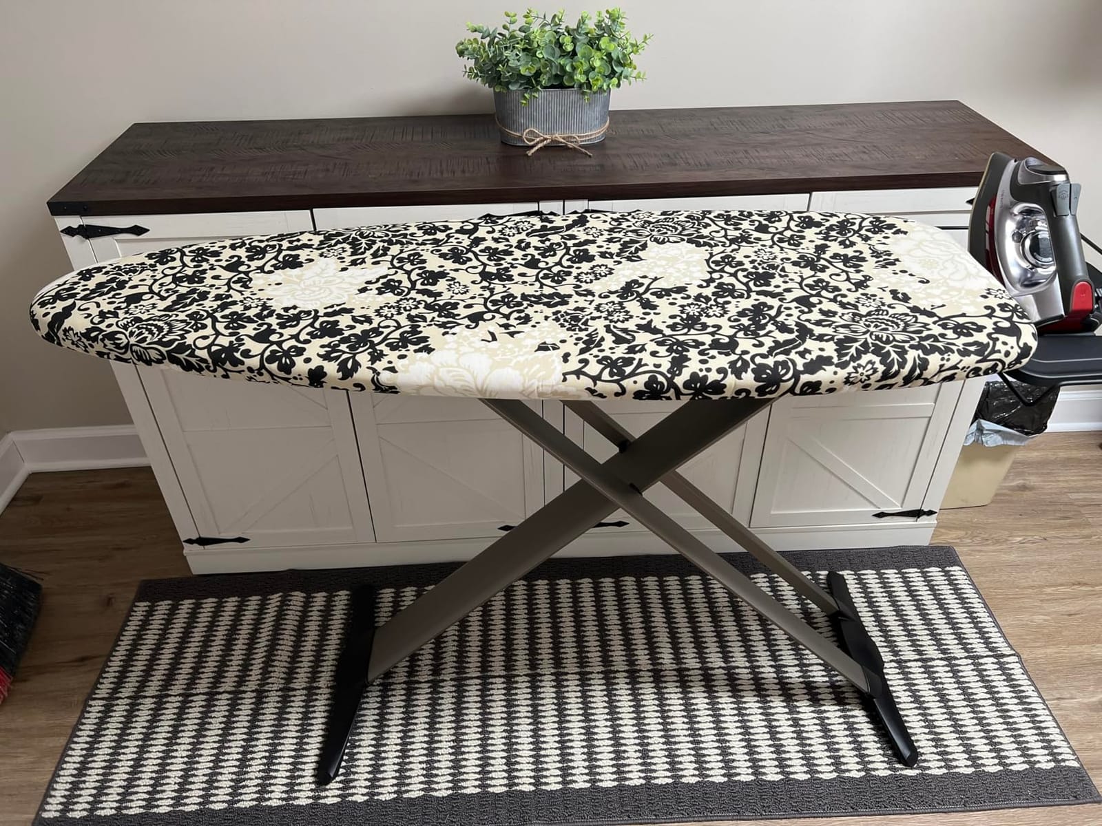 Bartnelli Pro Luxury Ironing Board - Extra Wide 51x19 Ironing Surface, Ultra-Premium Aluminum Build, Includes Steam Iron Rest, Adjustable Height, Foldable, European Made customer photo 1