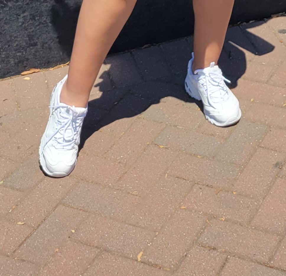 Skechers womens D'lites Fresh Start Wide Fashion Sneaker, White, 8.5 Wide US customer photo 2