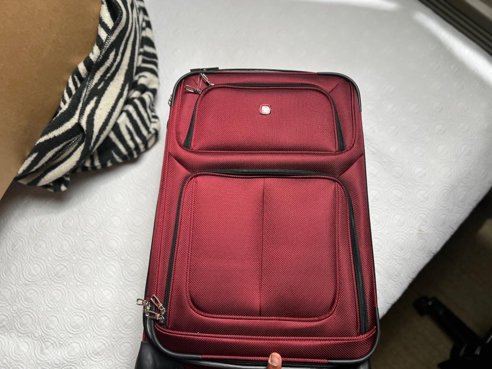 Samsonite Sion Softside Expandable Spinner Luggage Durable Lightweight Travel Suitcase, Dark Grey, Checked-Medium customer photo 1