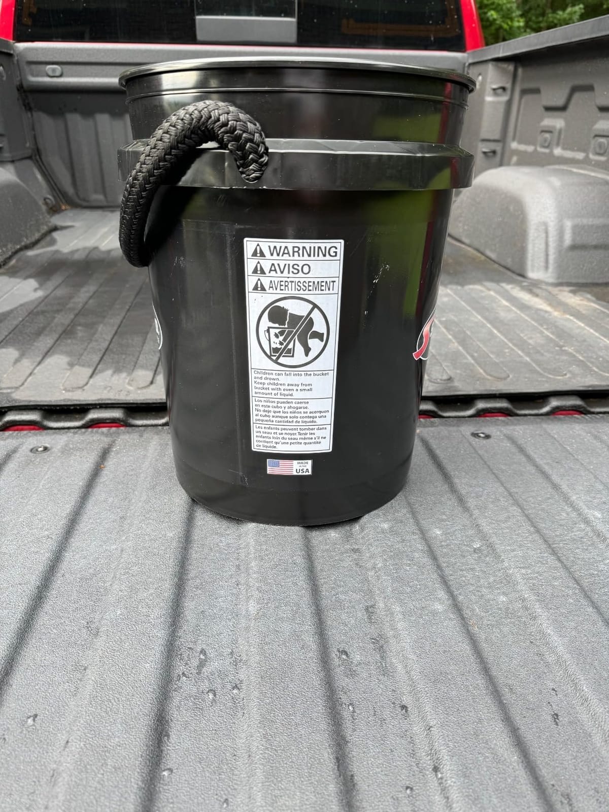 Shurhold World's Best Rope Handle Bucket - 5 Gallon - Black customer photo 1