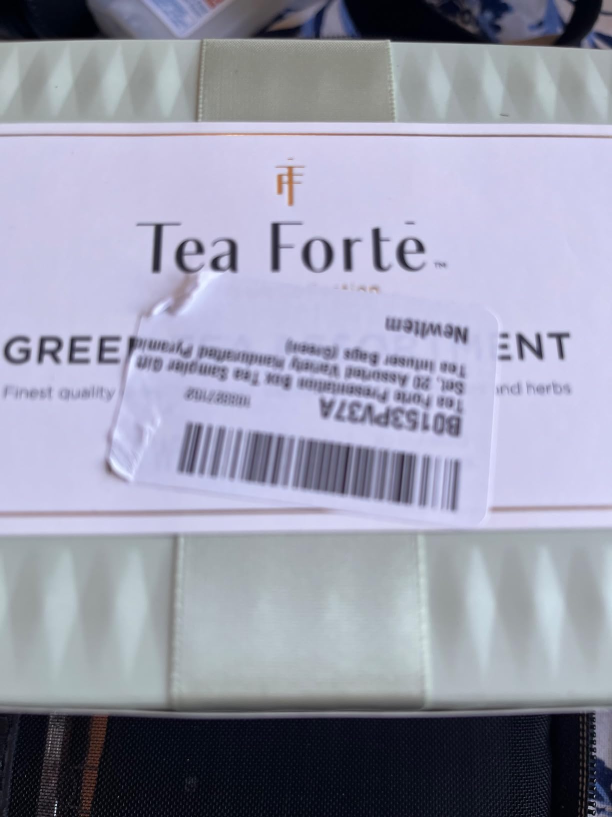 Tea Forte Tea Sampler, 20 Pyramid Infuser Bags, Premium Tea Gift Set | Green Tea Presentation Box, 4 of Each Blend, Individually Wrapped, Giftable Presentation Box for Tea Lovers customer photo 2