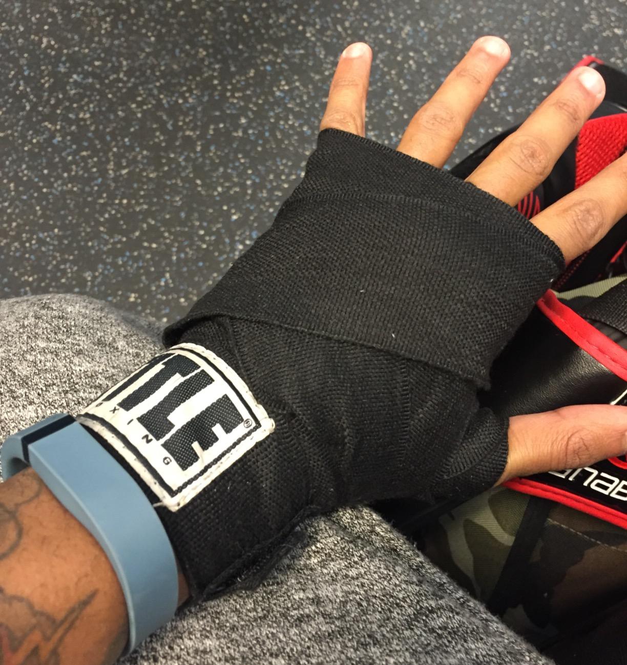 Sanabul Essential Gel Boxing Gloves for Men & Women, Kickboxing MMA, Muay Thai Gloves and Heavy Bag Training Punching & Sparring customer photo 2