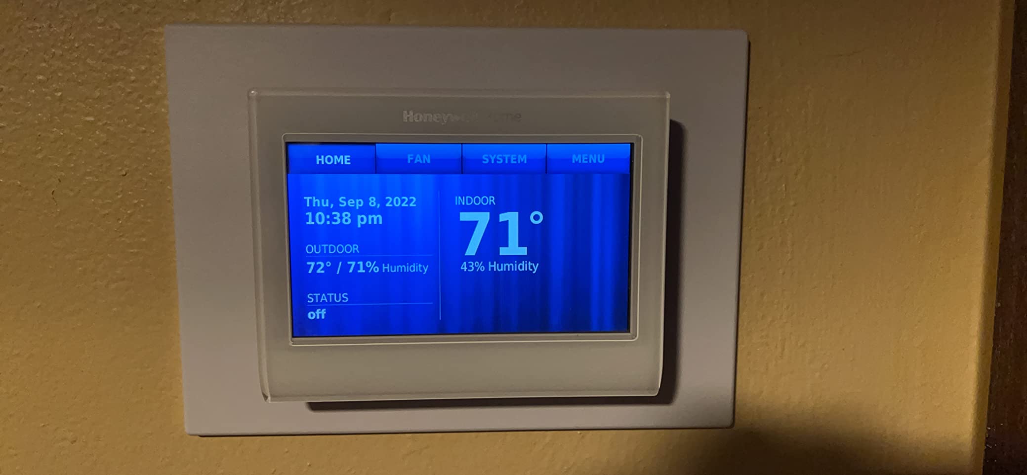 Honeywell TH9320WF5003 Wi-Fi 9000 Color Touch Screen Programmable Thermostat, 3.5 x 4.5 Inch, White, 'Requires C Wire