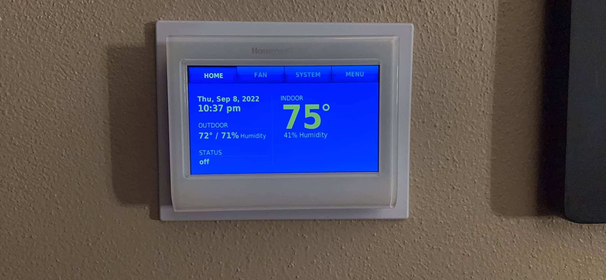 Honeywell TH9320WF5003 Wi-Fi 9000 Color Touch Screen Programmable Thermostat, 3.5 x 4.5 Inch, White, 'Requires C Wire
