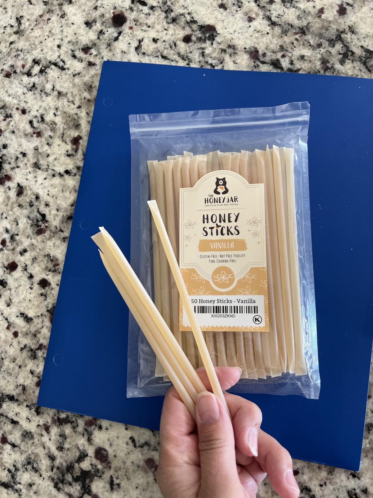 The Honey Jar Plain Honey Sticks - Pure Honey Straws For Tea, Coffee, or a Healthy Treat - One Teaspoon of Flavored Honey Per Stick - Made In The USA with Real Honey - (100 Count) customer photo 2