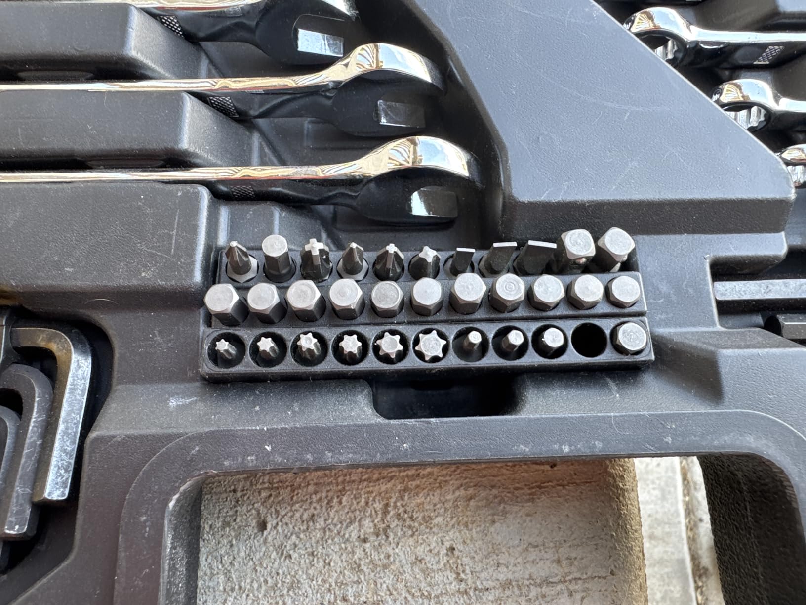 DEWALT 200-Piece Socket Set, Metric/SAE Mechanic Tool Set with Storage Case (DWMT75000) customer photo 1