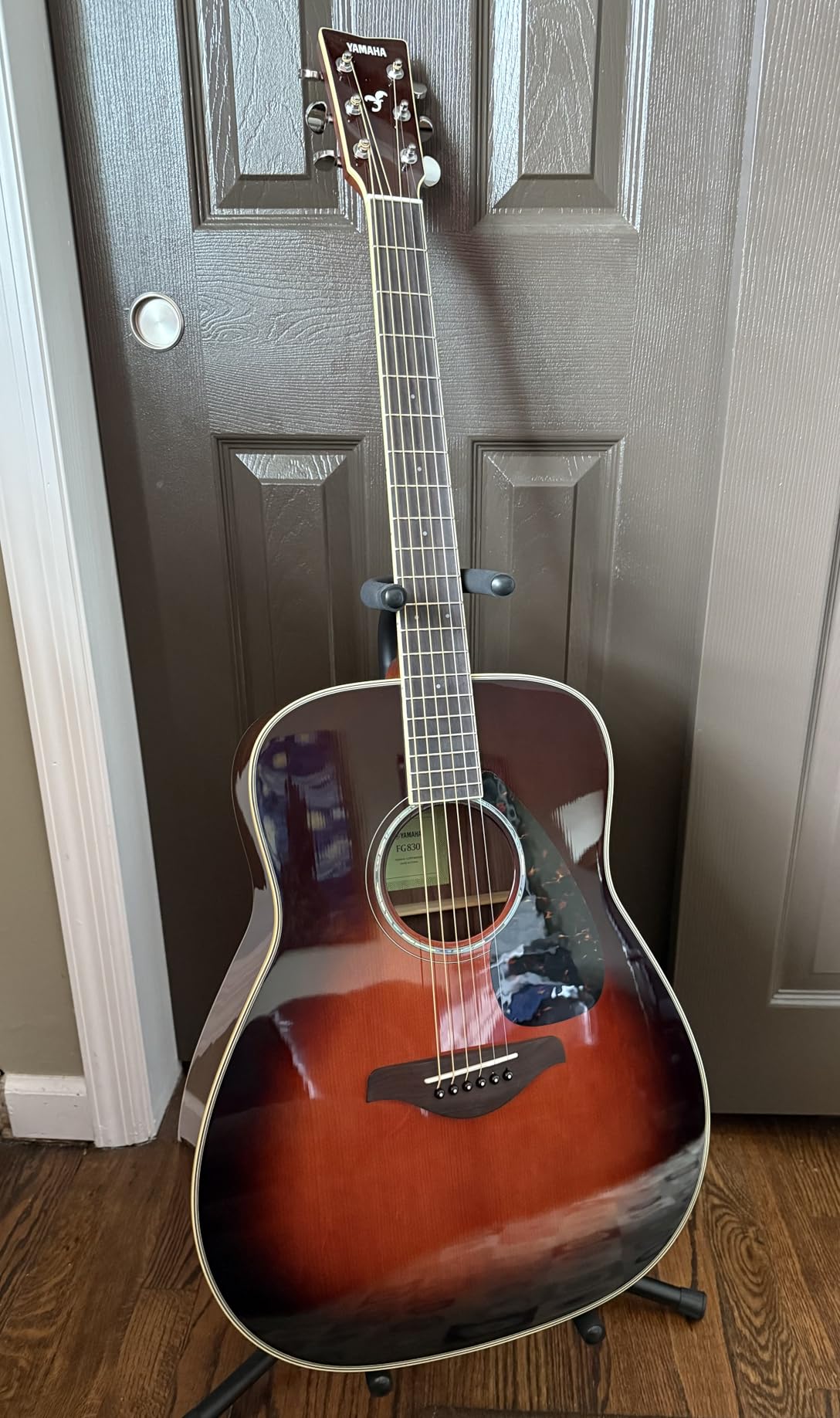 Yamaha FG830 Solid Top Acoustic Guitar, Tobacco Sunburst customer photo 2