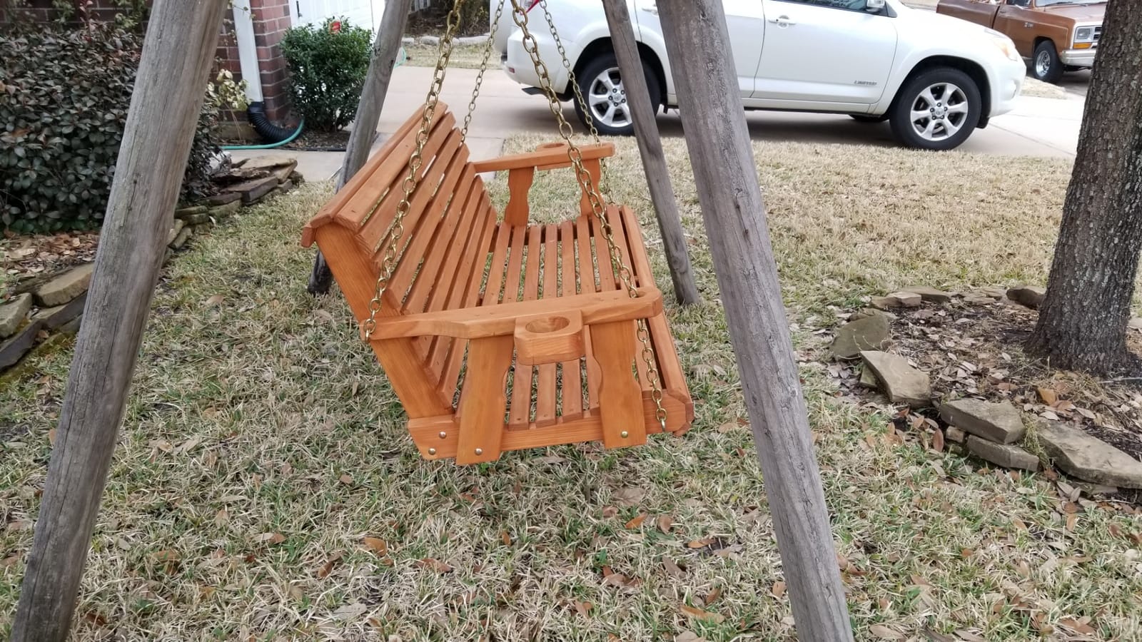 Amish Casual Heavy Duty 700 Lb Capacity Porch Swing with Cup Holders (5 Foot, Cedar Stain) - Wooden Outdoor Roll Back Swing with Hanging Chains - Amish Made in the USA customer photo 2