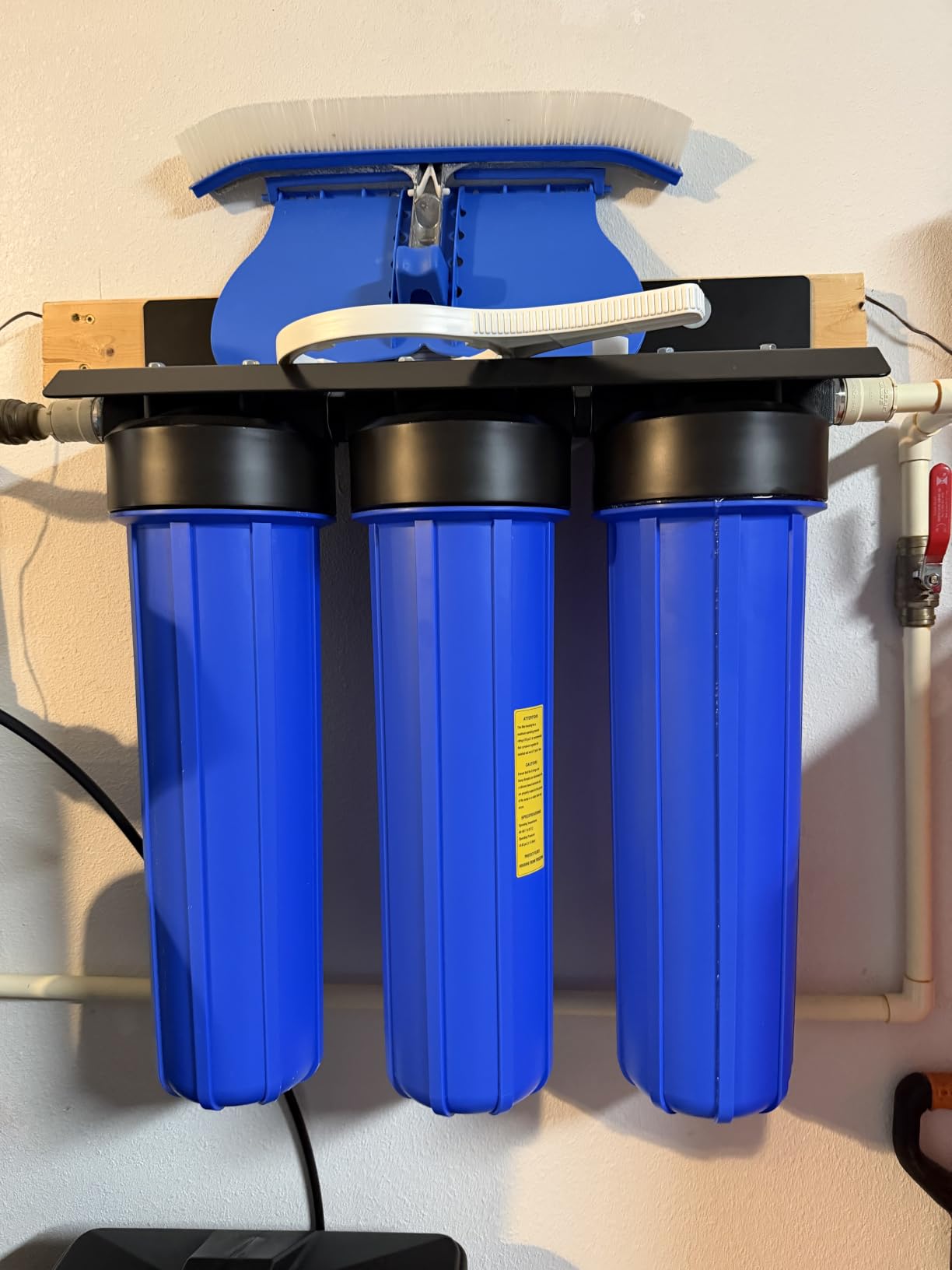 iSpring Whole House Water Filter System, Reduces Iron, Manganese, Chlorine, Sediment, Taste, and Odor, 3-Stage Iron Filter Whole House, Model: WGB32BM customer photo 1