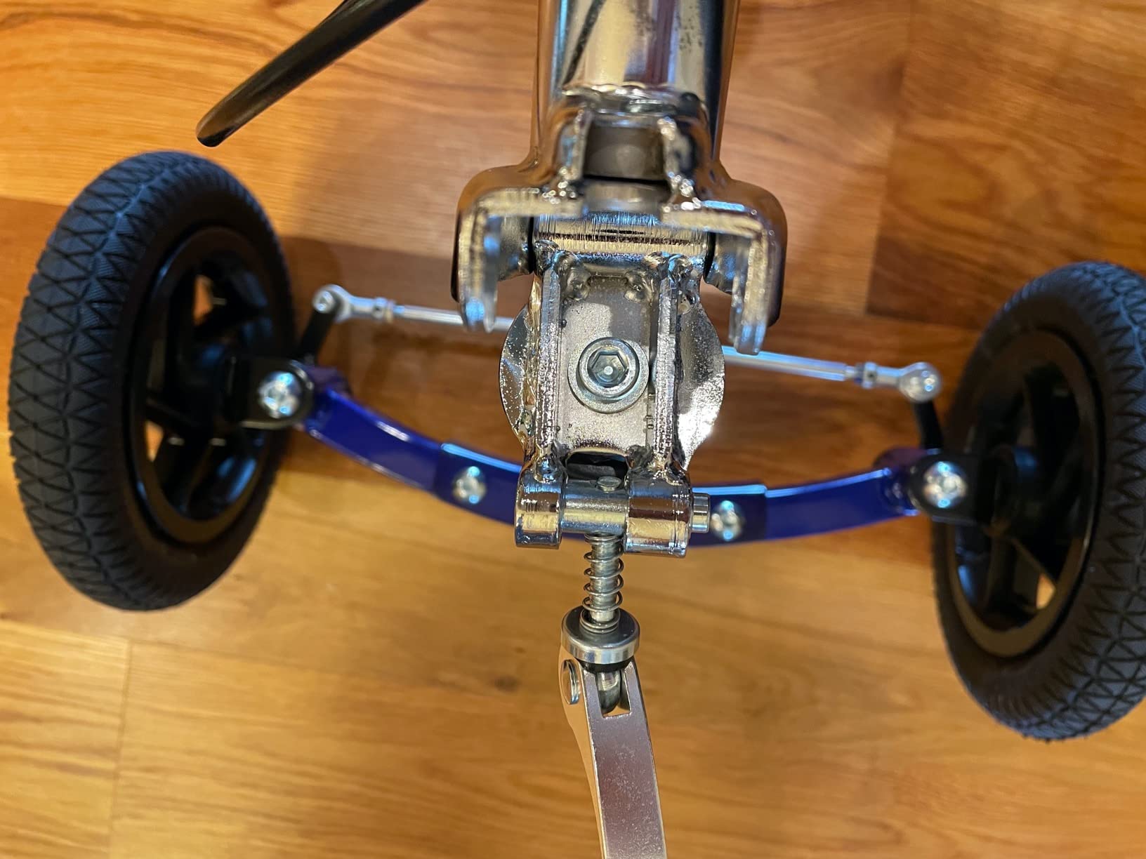 KneeRover Hybrid All Terrain Knee Scooter for Adults, Blue | Heavy Duty Knee Walker For Foot Surgery, Broken Ankle Foot Injuries, Leg Recovery Scooter, Knee Crutch Alternative customer photo 1