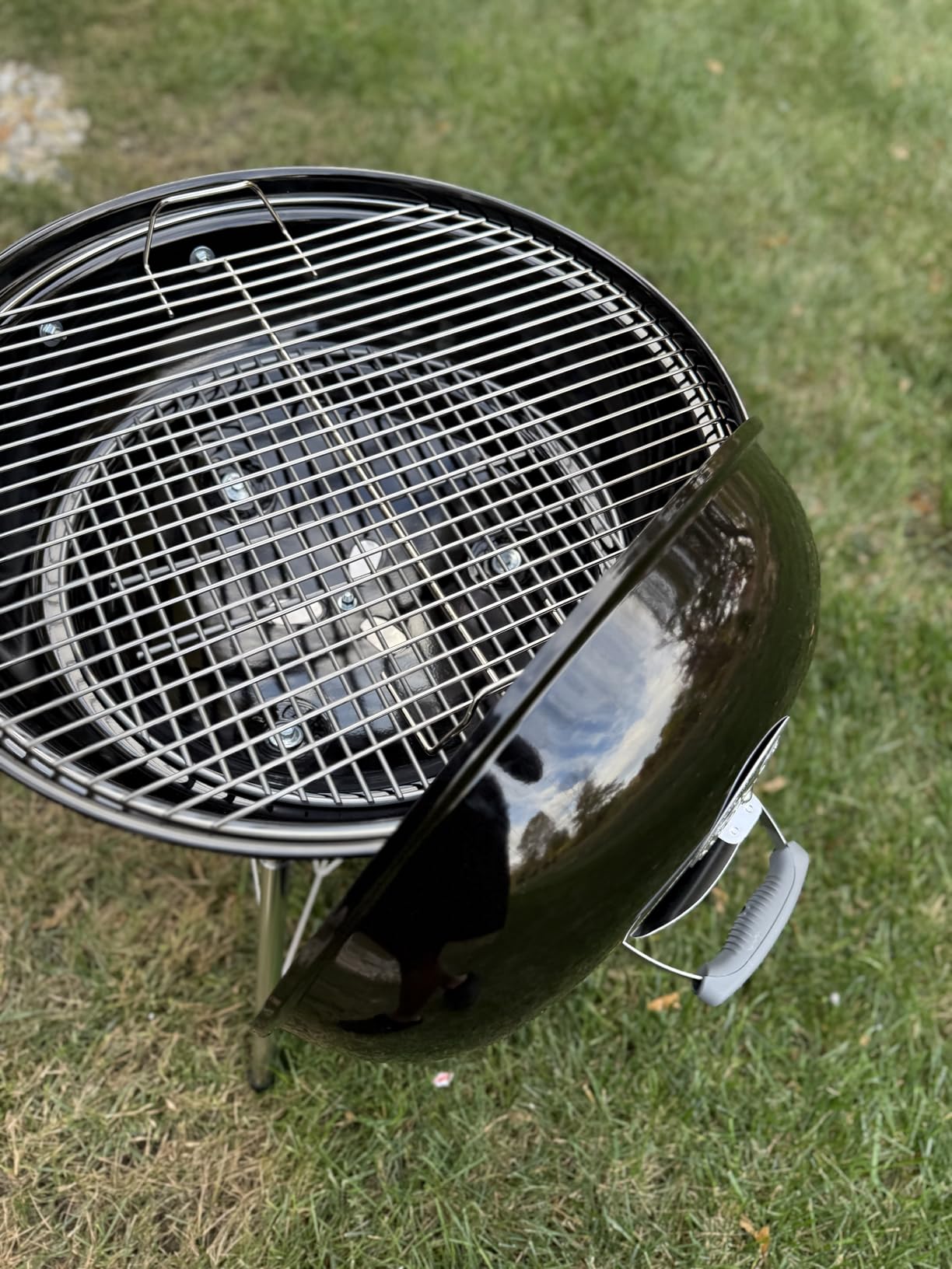 Weber Jumbo Joe Premium Compact Charcoal Grill, 22-Inch, Black customer photo 2