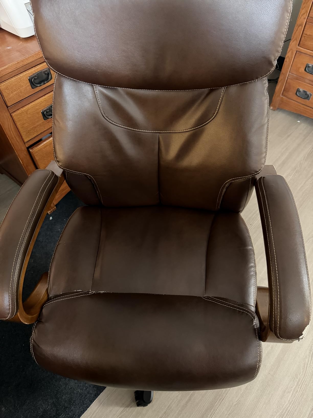 La-Z-Boy Bradley Bonded Leather Executive Chair (Roasted Chestnut) customer photo 1