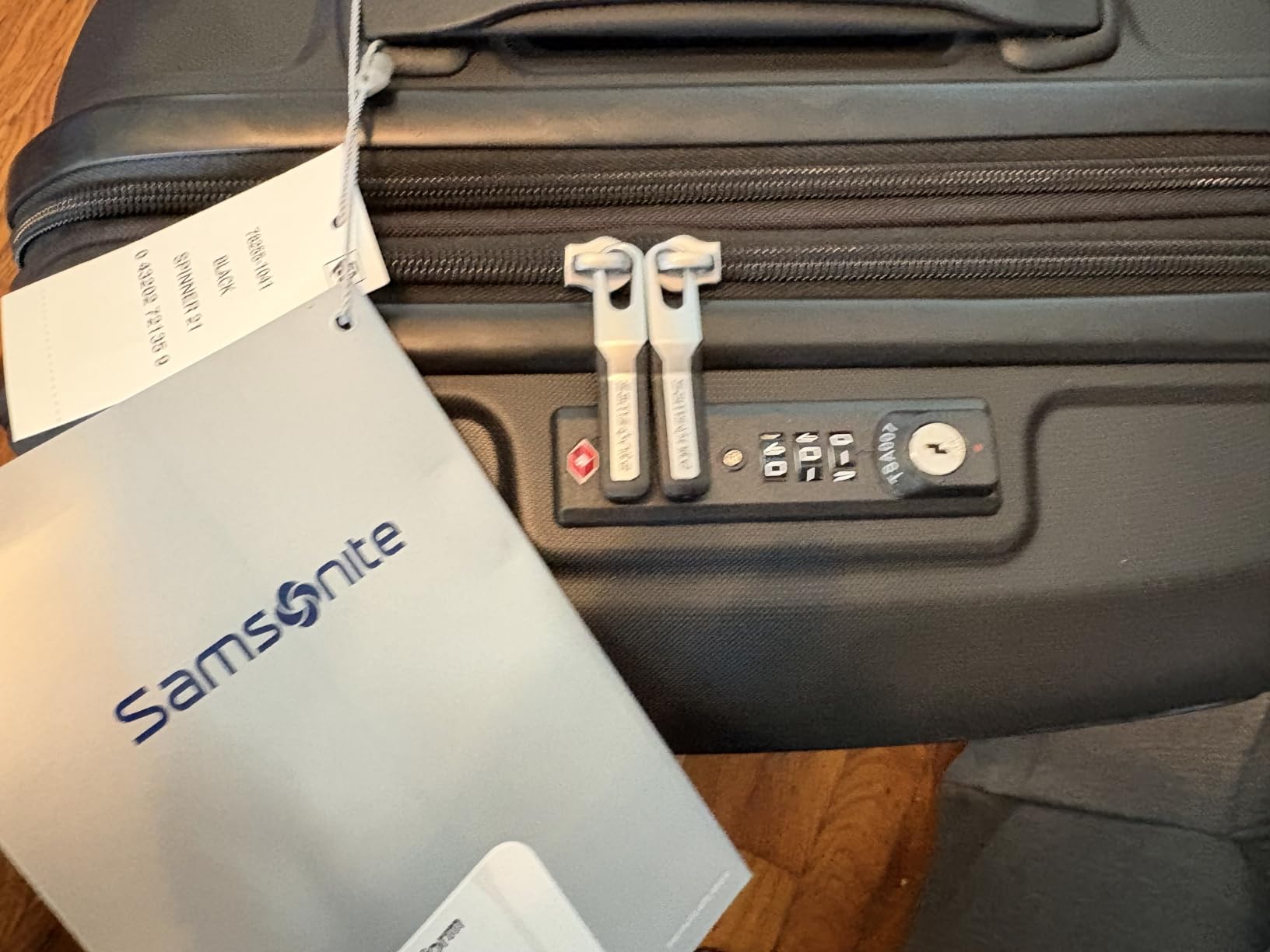 Samsonite Freeform Hardside Carry-On Luggage with Spinner Wheels - Hardshell Suitcase - TSA, Airline-Approved - Expandable Hard Shell, Smooth Rolling Wheels for Lightweight Travel - Sage Green customer photo 1