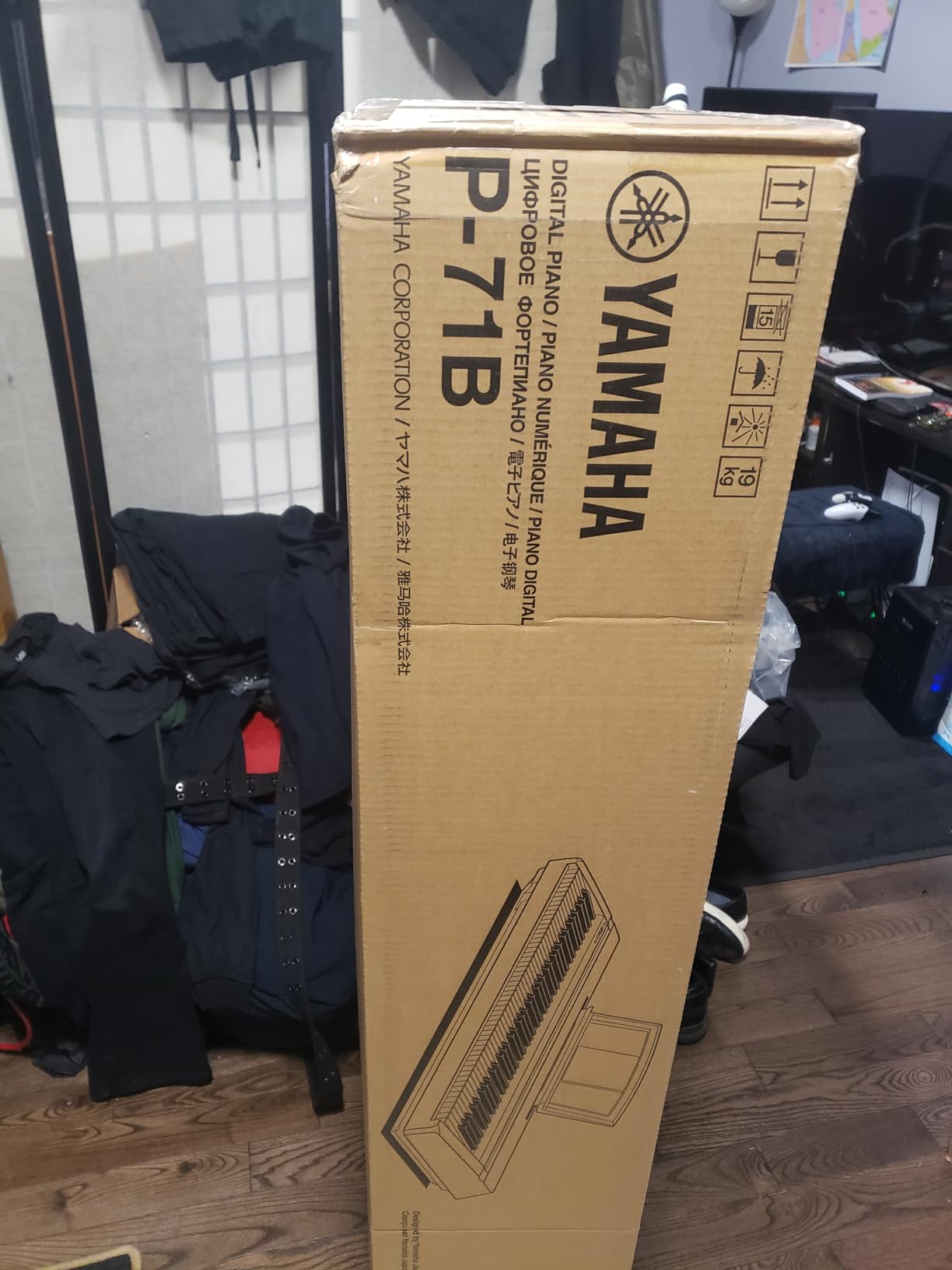 YAMAHA P71 88-Key Weighted Action Digital Piano with Sustain Pedal and Power Supply customer photo 2