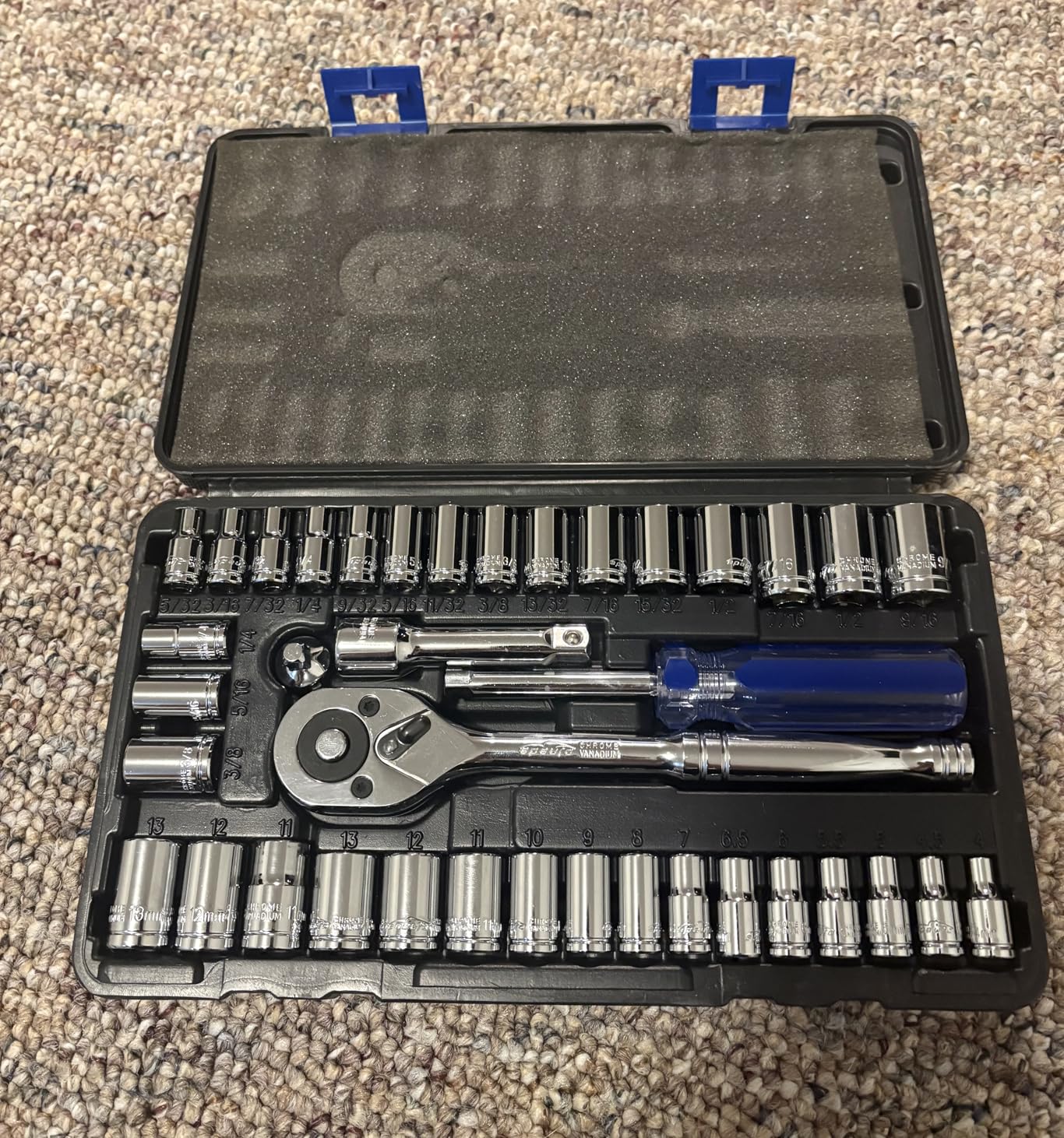 EPAuto 40 Pieces 1/4-Inch & 3/8-Inch Drive Socket Set, 72 Tooth Ratchet customer photo 2