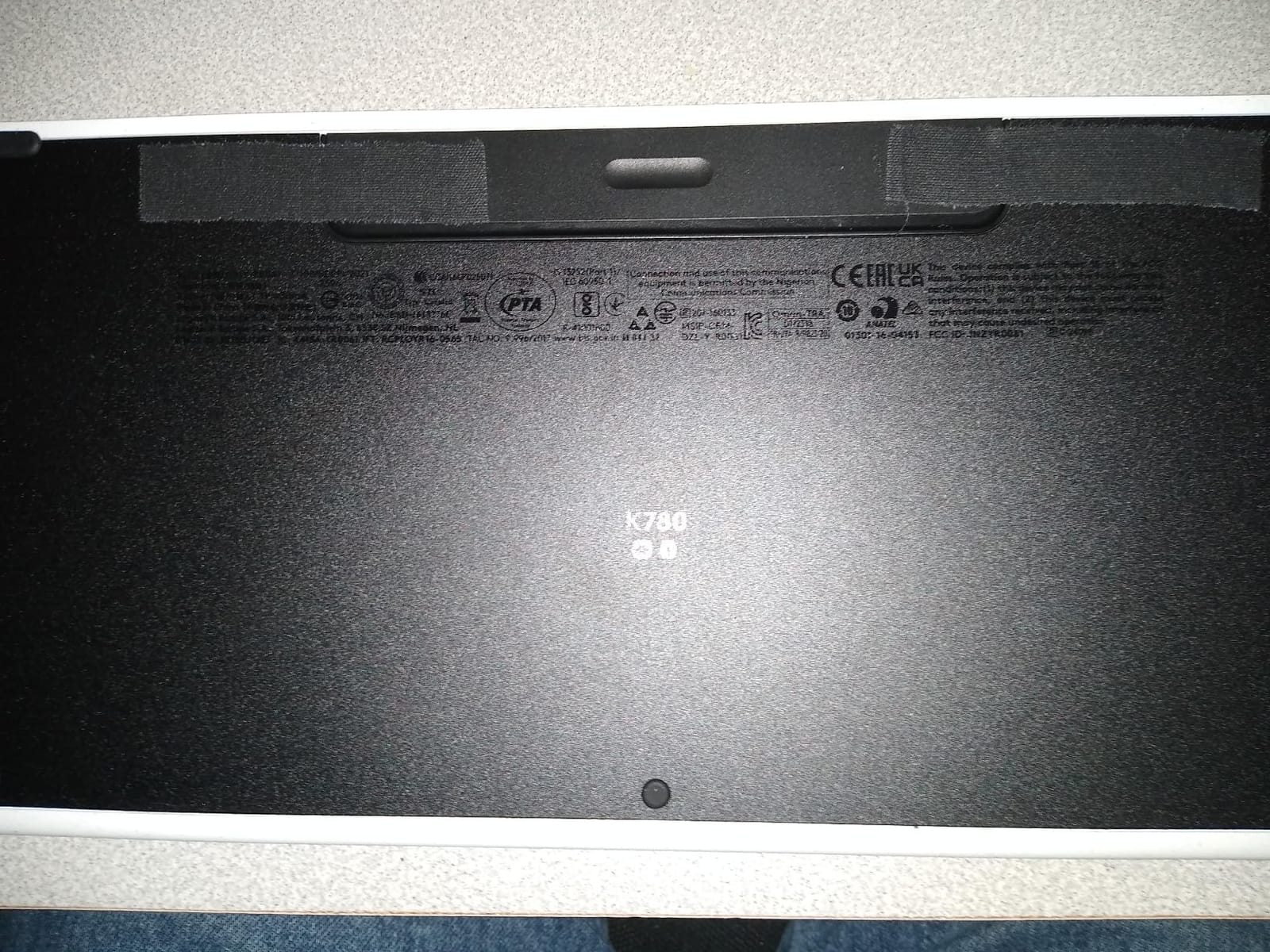 Logitech K780 Multi-Device Wireless Keyboard with Built-in Cradle customer photo 2