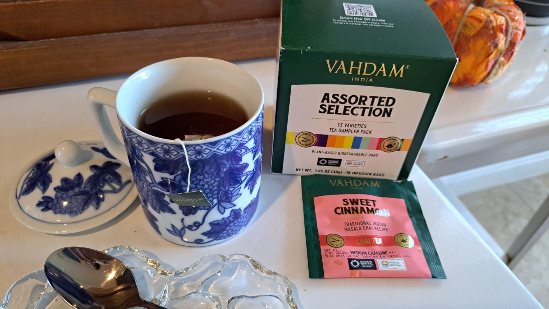 VAHDAM, Assorted Tea Sampler (15 Different Variety in Individually Wrapped Pyramid Tea Bags) Long Leaf Premium Teas I Teas Gift Set I Ideas for Tea Lovers | Gifts for Women & Men customer photo 2