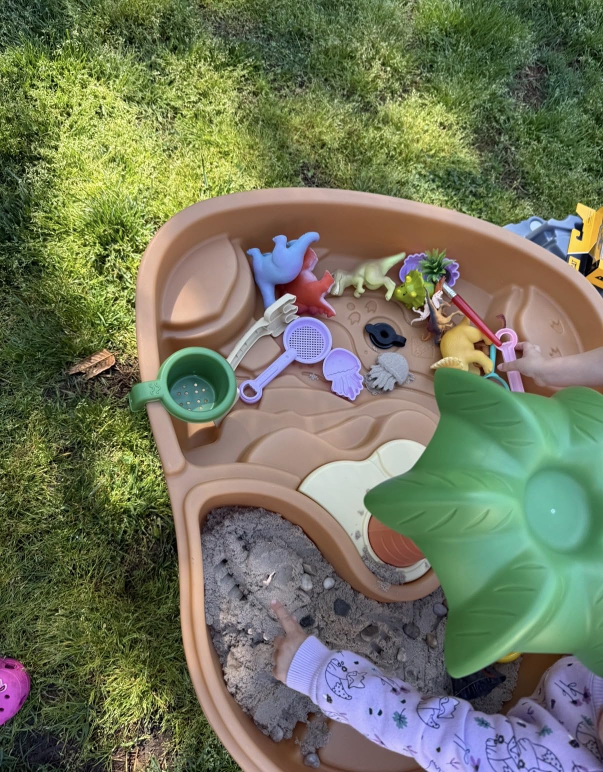 Step2 Dino Dig Sand and Water Table, Kids Activity Sensory Playset customer photo 1