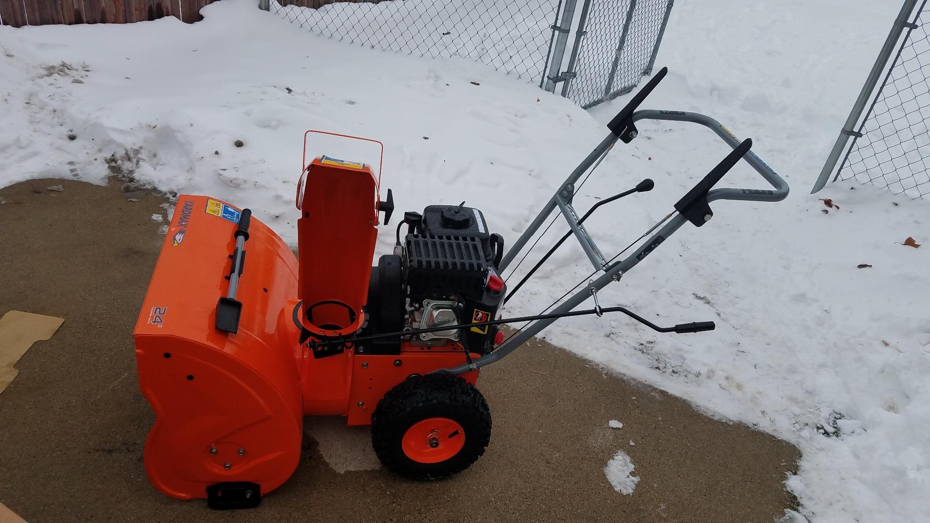 YARDMAX YB6770 26 in. 212 cc Two-Stage Self-propelled Gas Snow Blower with Push-Button Electric Start and Headlight customer photo 2