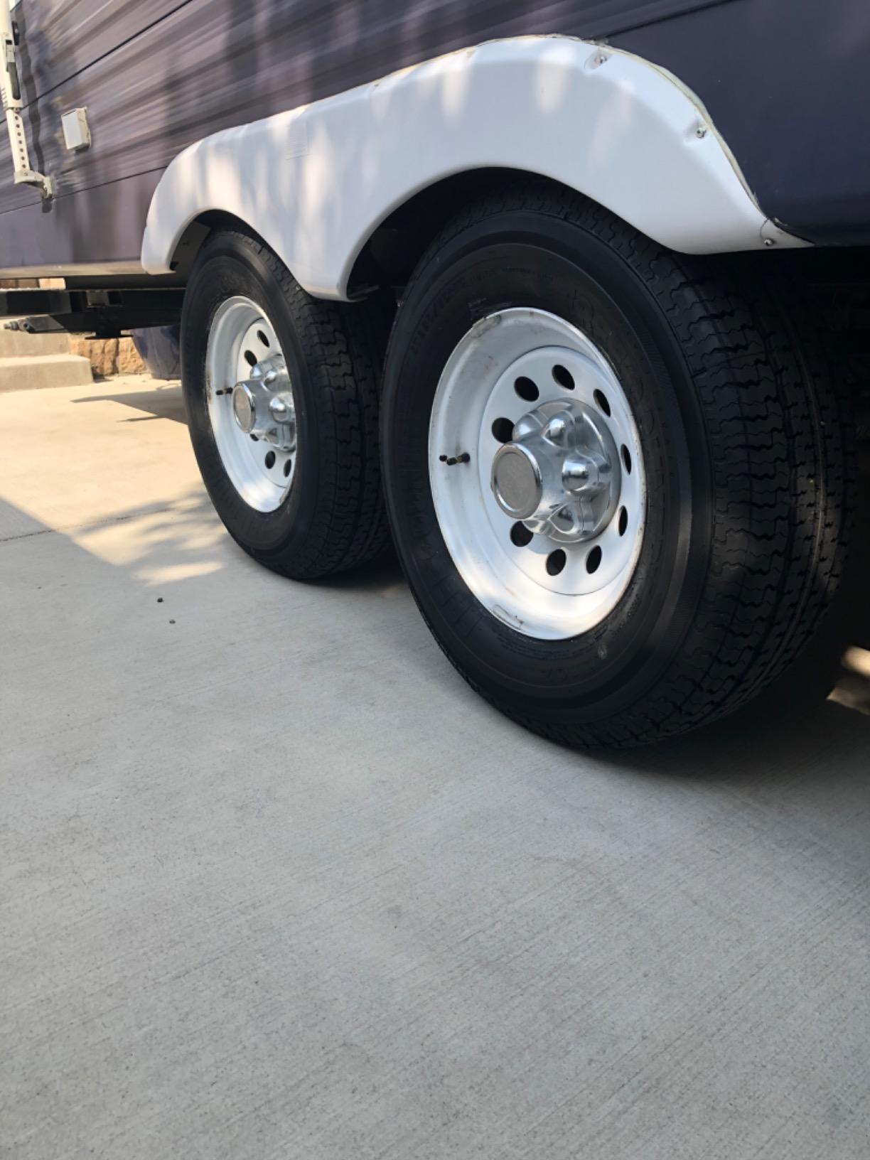 Free Country Grand Ride Set 4 Trailer Tires ST225/75R15 10 Ply Load Range E Steel Belted Radial w/Featured Scuff Guard customer photo 2