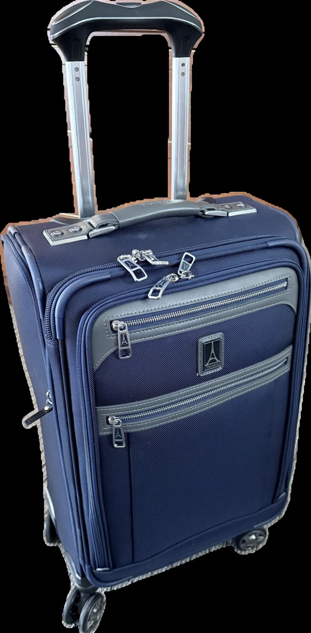 Travelpro Platinum Elite Softside Expandable Checked Luggage, 8 Wheel Spinner Suitcase, TSA Lock, Men and Women, Shadow Black, Checked Medium 25-Inch customer photo 1