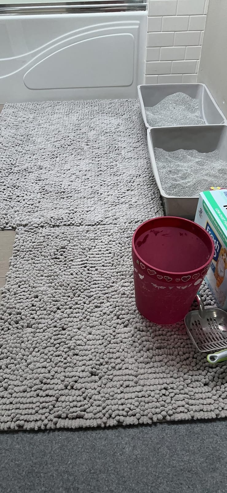 CatGuru Cat Litter Mat, Medium, Extra Large, XXL, Waterproof Litter Box Mat, Non Slip Kitty Litter Mat, Machine Washable Litter Trapping Mat, Soft Litter Tray, Cat Stuff (XL, Gray/Heavy-Duty) customer photo 1
