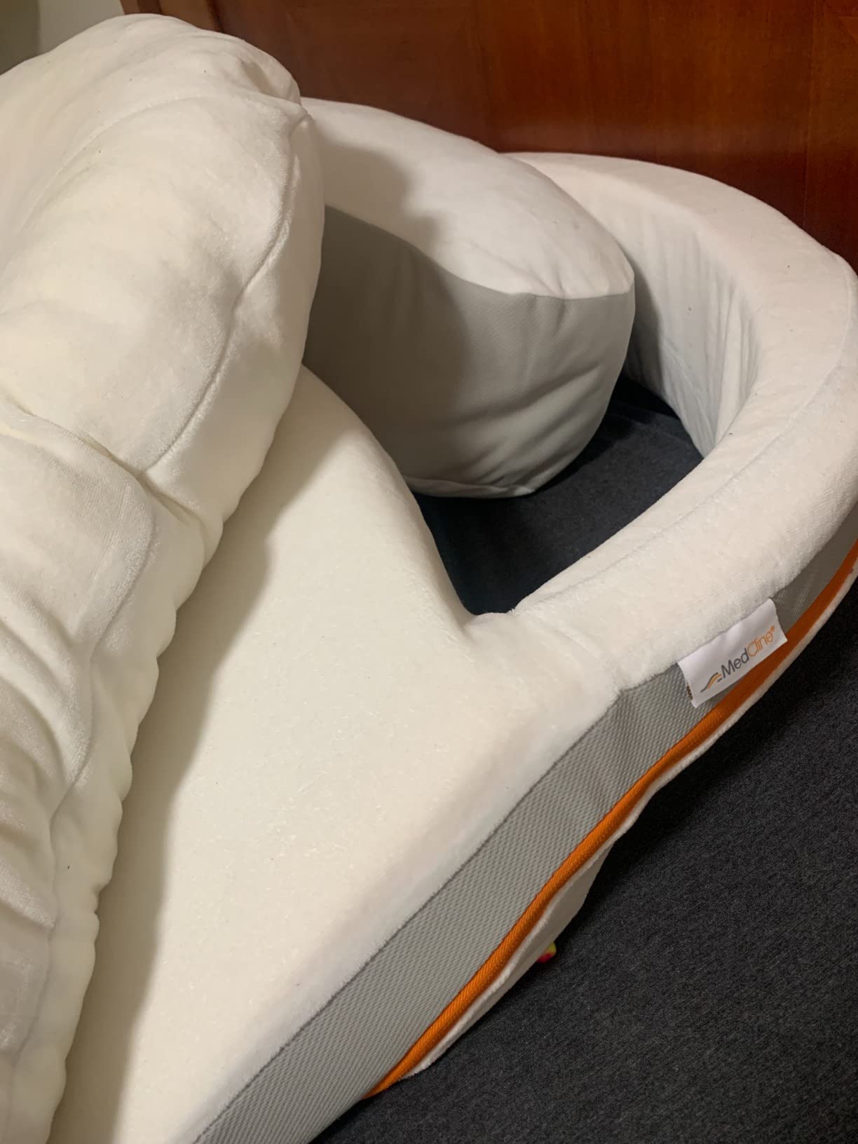 MedCline Reflux Relief System, Bed Wedge Pillow for Acid Reflux and GERD Relief with Therapeutic Body Pillow, Insert, and Covers, Inclined Sleep Position with Arm Pocket, Medium for 5'5