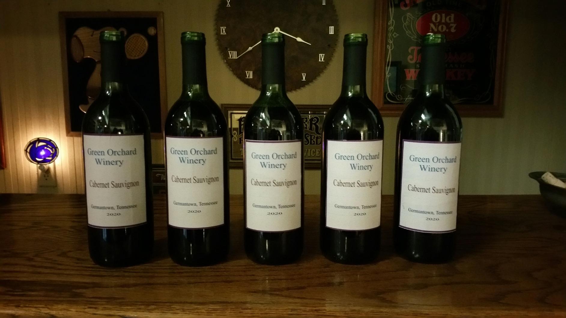 Master Vintner Winemaker's Reserve Cabernet Homebrewing Wine Kit, 6 Gal customer photo 1
