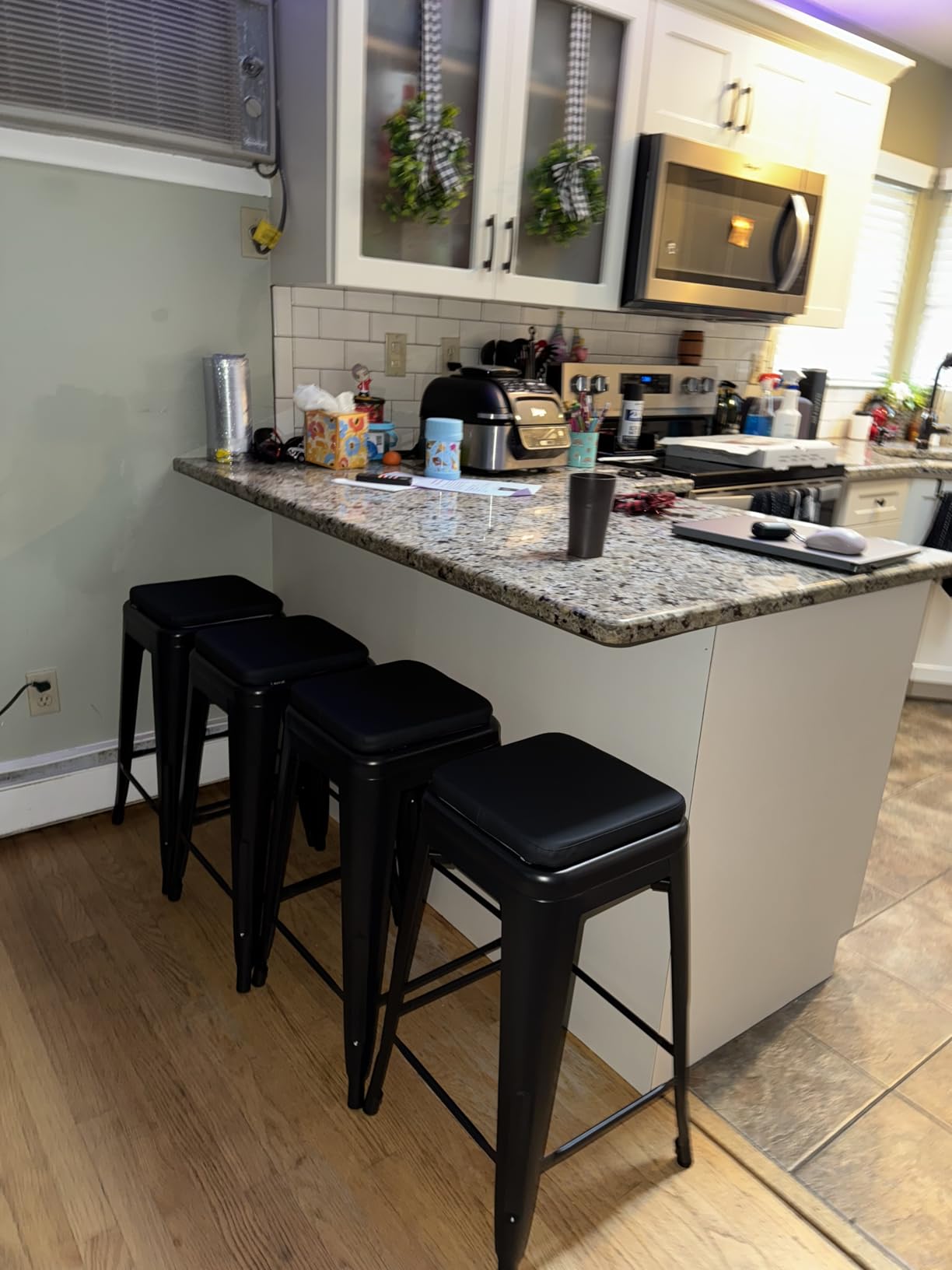 FDW 24 Inch Metal Bar Stools Set of 4 Black Counter Height Industrial Bar Chairs Patio Stool Stackable Backless Stool Indoor Outdoor Metal Kitchen Stools Bar Chairs customer photo 1