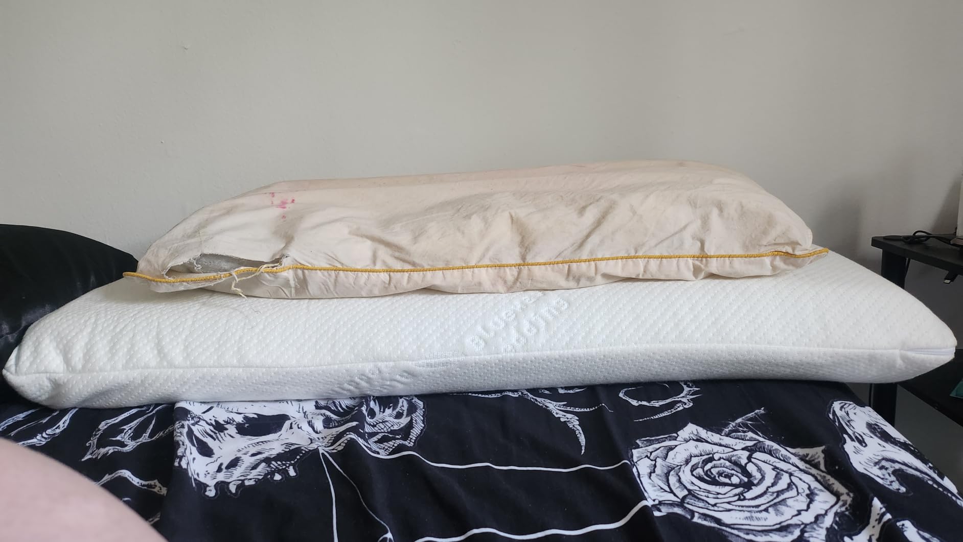 Bluewave Bedding Ultra Slim Gel Memory Foam Pillow for Stomach and Back Sleepers - Thin, Flat Design for Cervical Neck Alignment and Deeper Sleep (2.75-Inches Height, Standard Size) customer photo 1