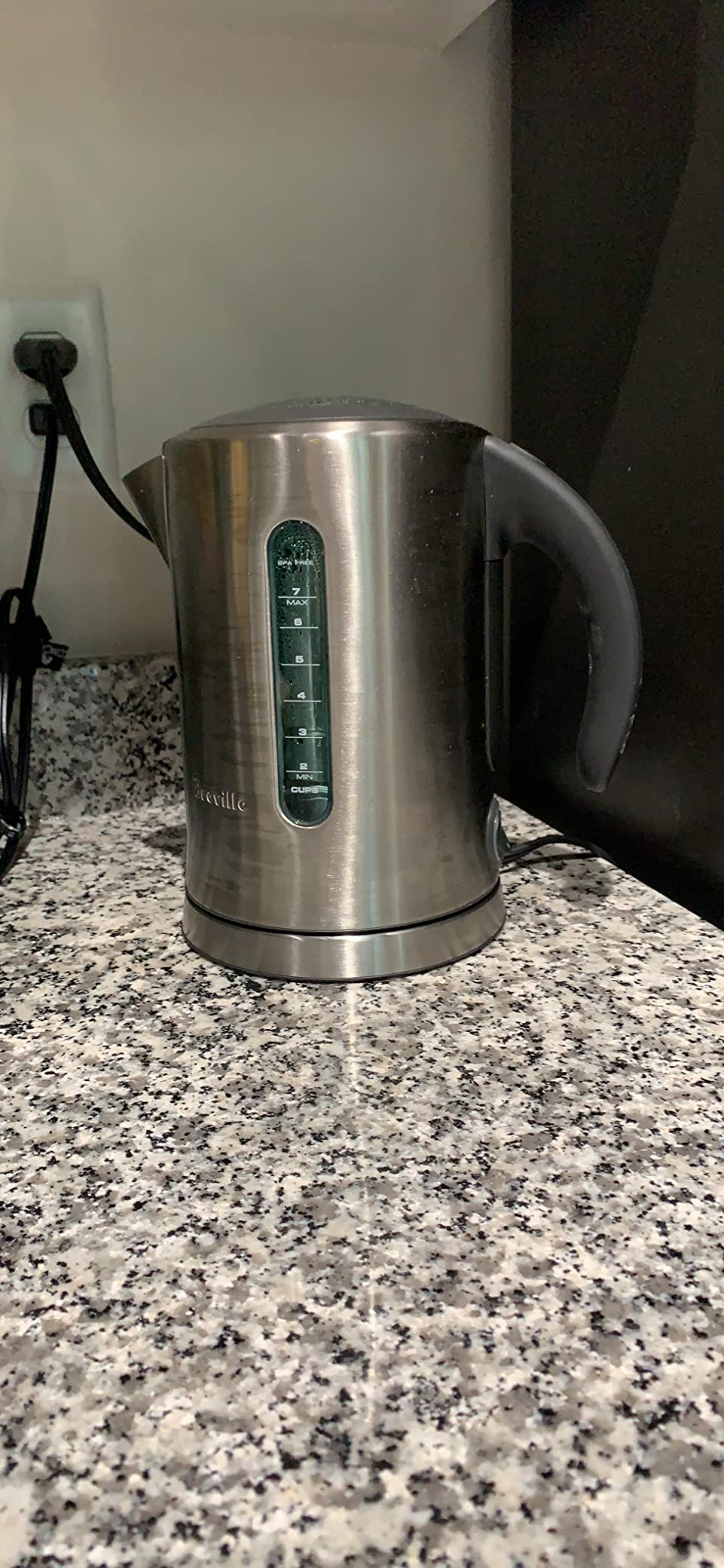 Breville BKE700BSS Soft Top Pure Hot Water Kettle, Brushed Stainless Steel | Quickly heat water for tea, coffee and instant meals with electric kettle featuring a soft-opening lid | 7 cup capacity customer photo 2